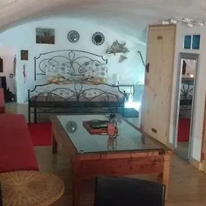 Apartment Atypique Rue De Turin Frankreich